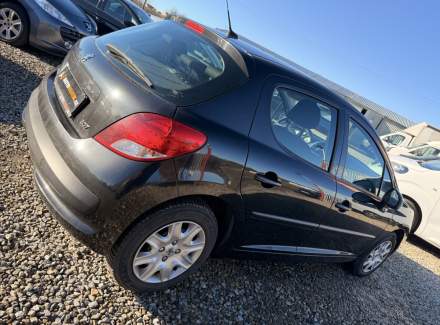 Peugeot - 207