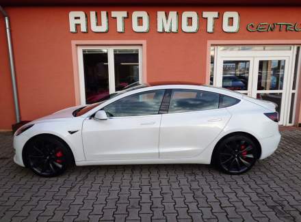 Tesla - Model 3