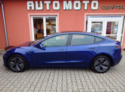Tesla - Model 3