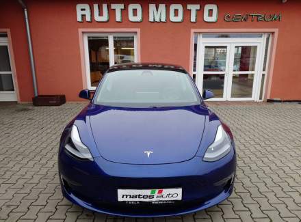 Tesla - Model 3
