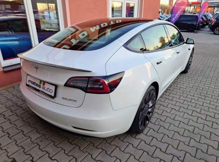 Tesla - Model 3