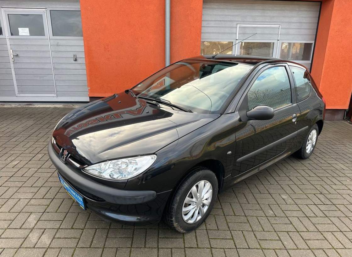 Peugeot - 206