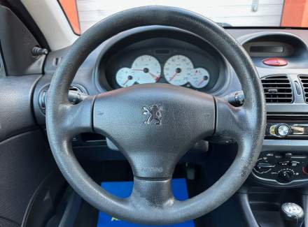 Peugeot - 206