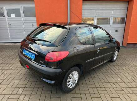 Peugeot - 206