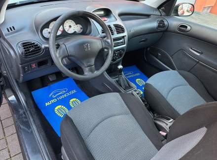 Peugeot - 206