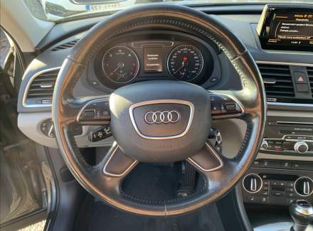 Audi - Q3