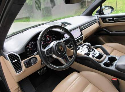 Porsche - Cayenne