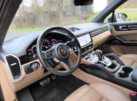 Porsche - Cayenne