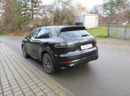 Porsche - Cayenne