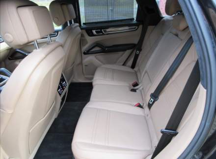 Porsche - Cayenne