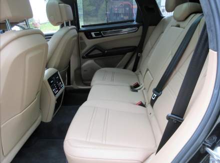 Porsche - Cayenne