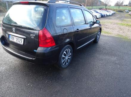 Peugeot - 307