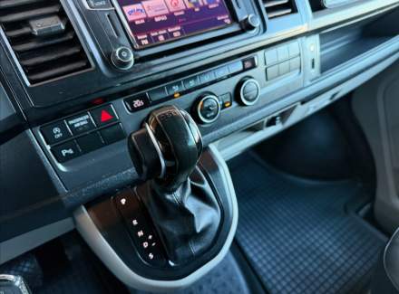 Volkswagen - Caravelle