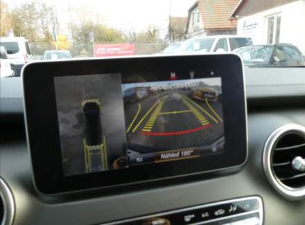 Mercedes-Benz - V-class