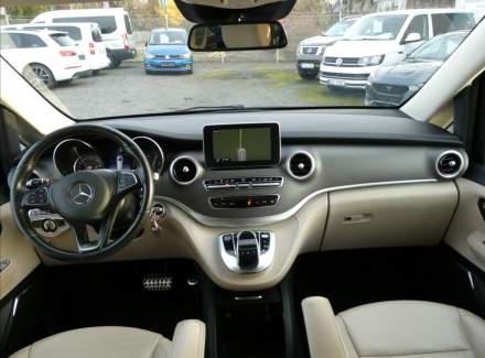 Mercedes-Benz - V-class