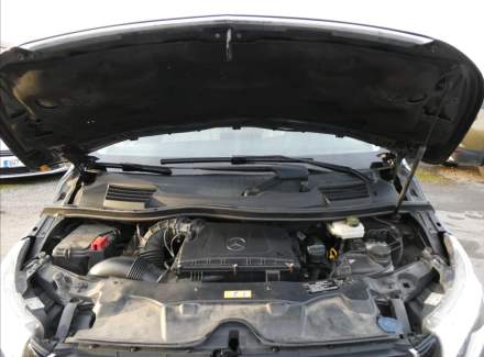 Mercedes-Benz - V-class