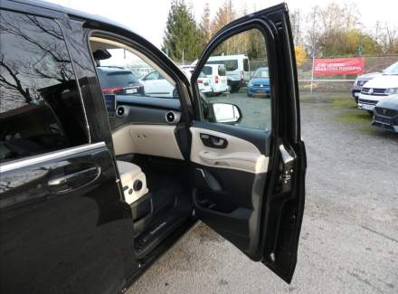 Mercedes-Benz - V-class