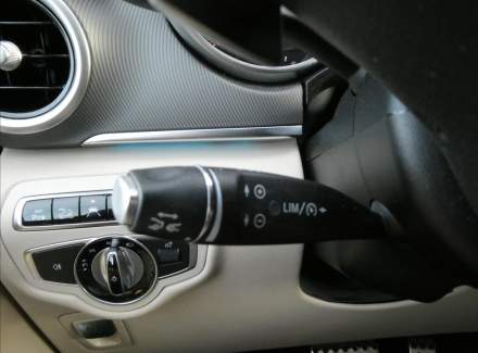 Mercedes-Benz - V-class