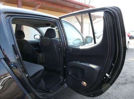 Mitsubishi - L 200
