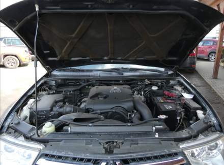 Mitsubishi - L 200