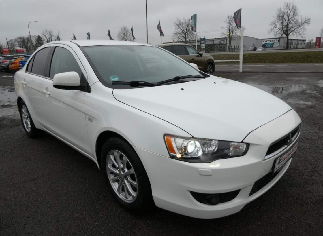 Mitsubishi - Lancer