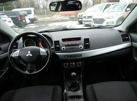 Mitsubishi - Lancer