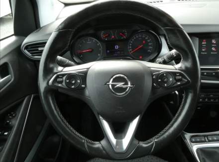 Opel - Crossland X