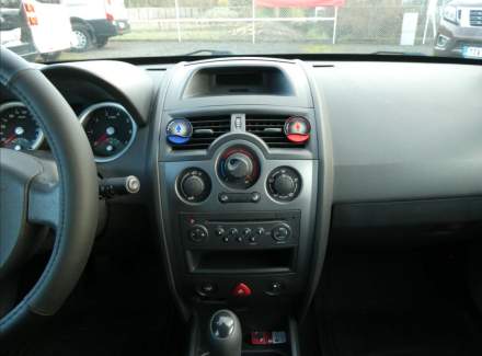 Renault - Megane