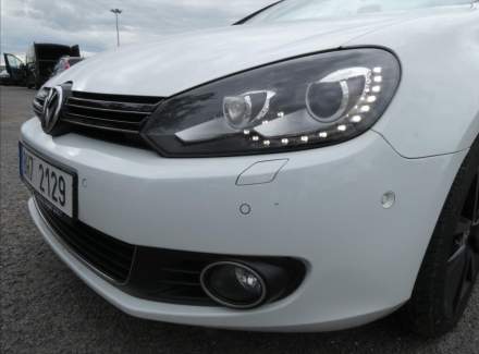 Volkswagen - Golf