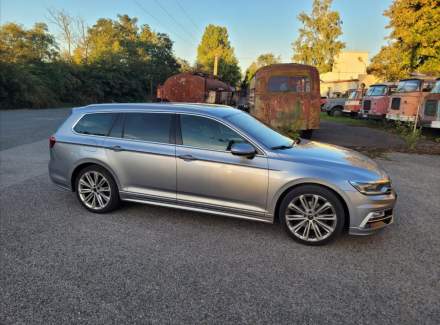 Volkswagen - Passat