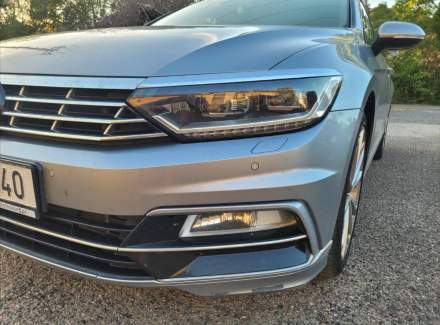 Volkswagen - Passat