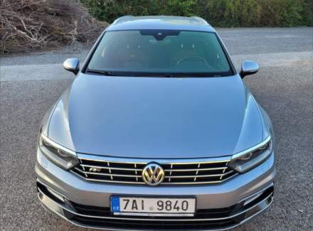 Volkswagen - Passat
