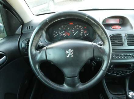 Peugeot - 206