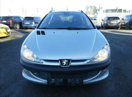 Peugeot - 206