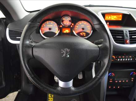 Peugeot - 207