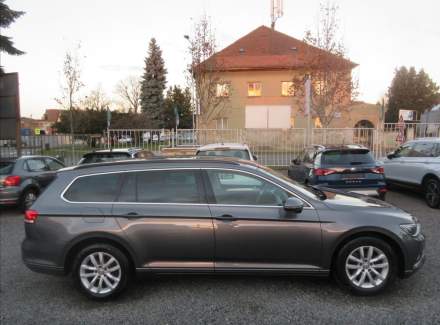Volkswagen - Passat