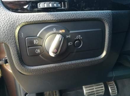 Volkswagen - Touareg