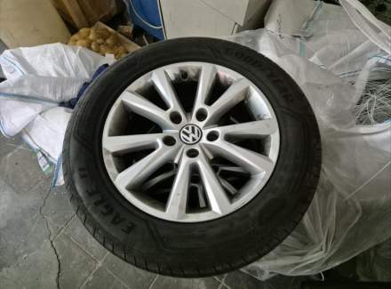 Volkswagen - Touareg