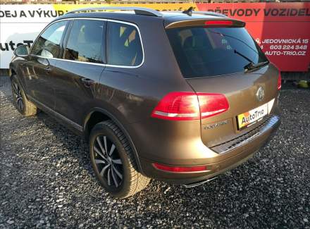 Volkswagen - Touareg