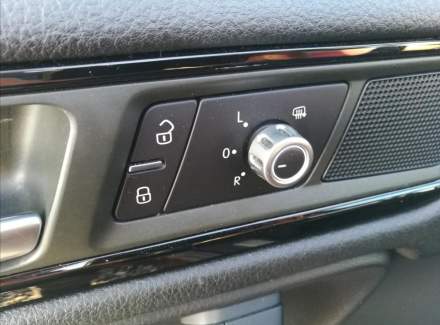 Volkswagen - Touareg