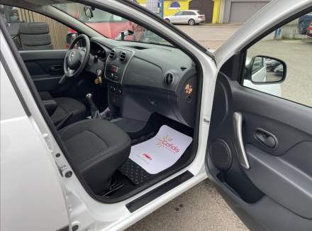 Dacia - Sandero