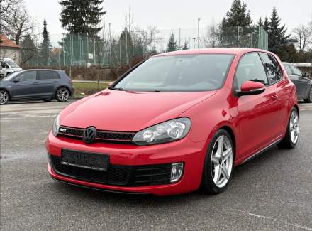 Volkswagen - Golf