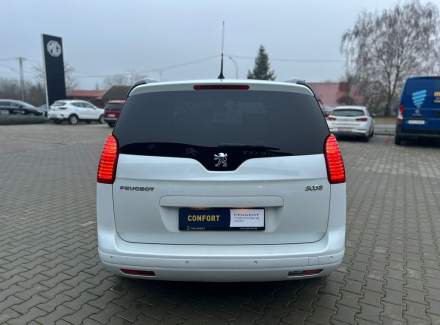 Peugeot - 5008