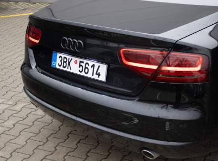 Audi - A8