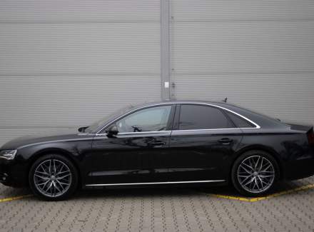 Audi - A8