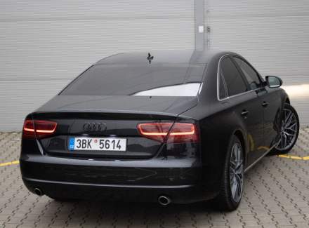 Audi - A8