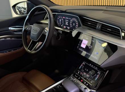 Audi - E-tron