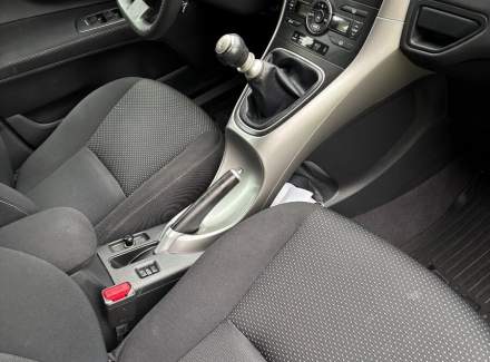 Toyota - Auris