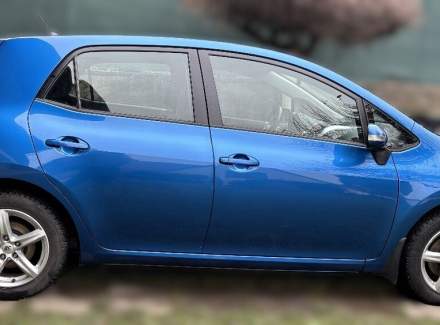 Toyota - Auris