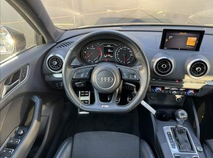 Audi - A3